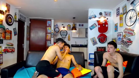sextwinksx  12-12-2022